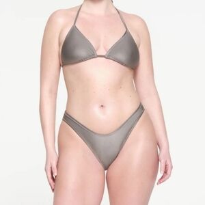 🩶 SKIMS NWT Swim Cheeky Tanga Bottoms In Chrome 🩶